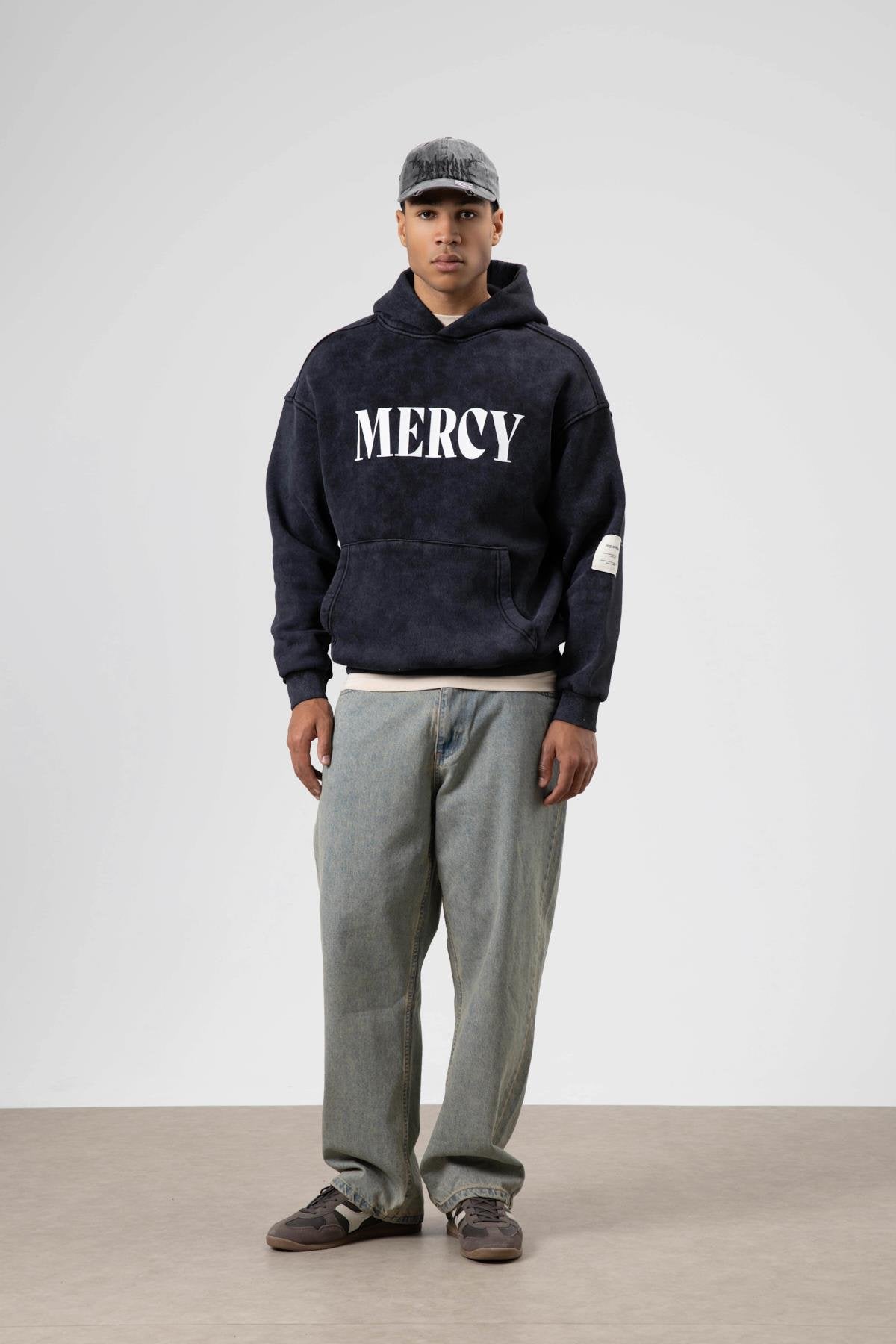 MERCI SWEAT-SHIRT IN BLACK