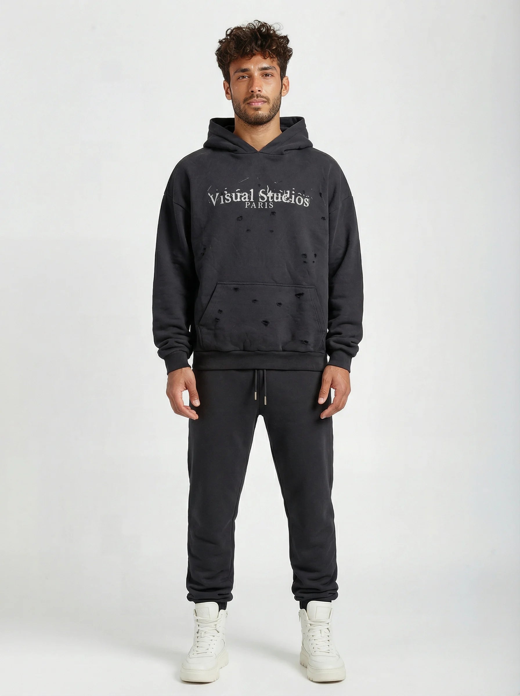VISUAL SWEATSHIRT BRUSH