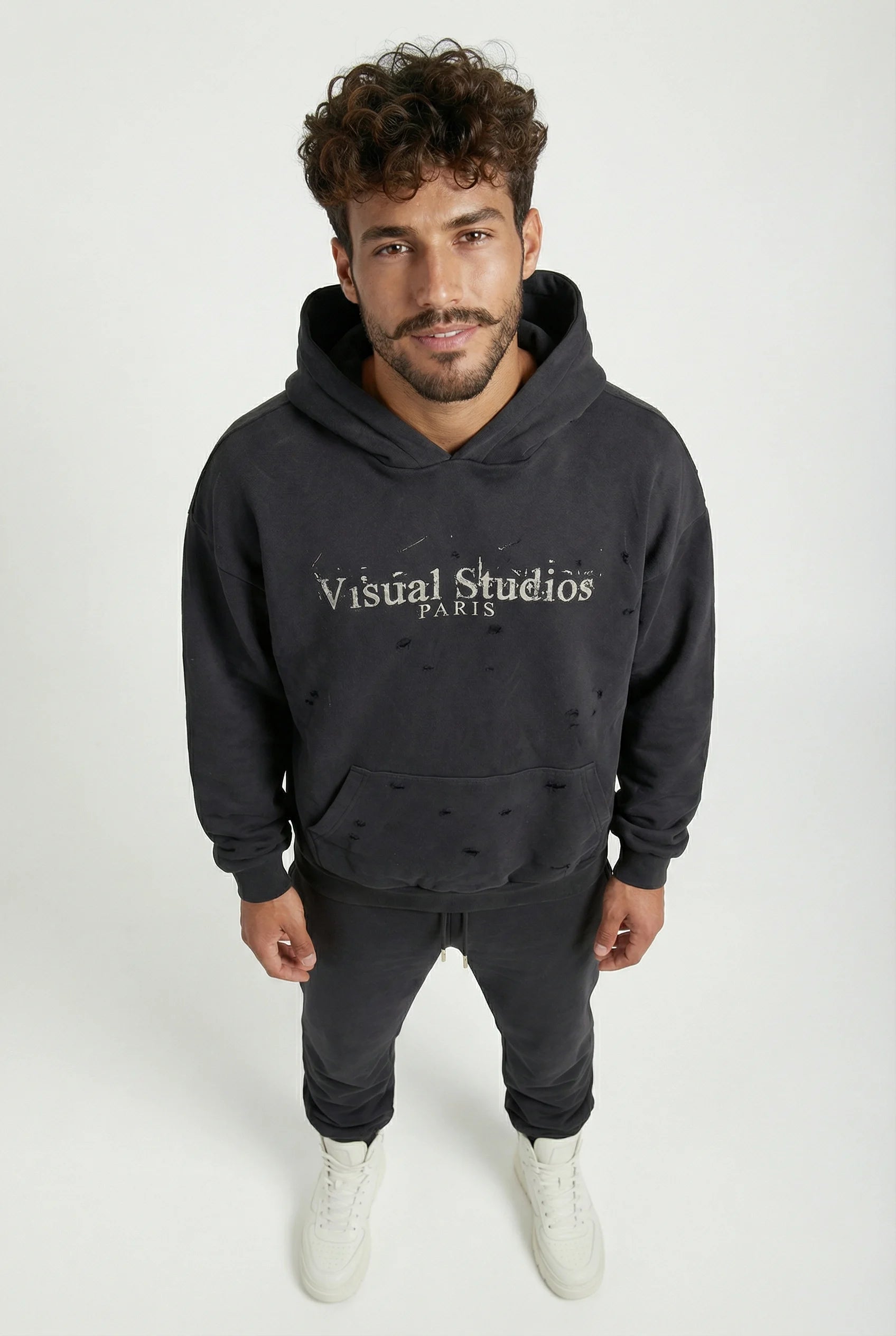 VISUAL SWEATSHIRT BRUSH