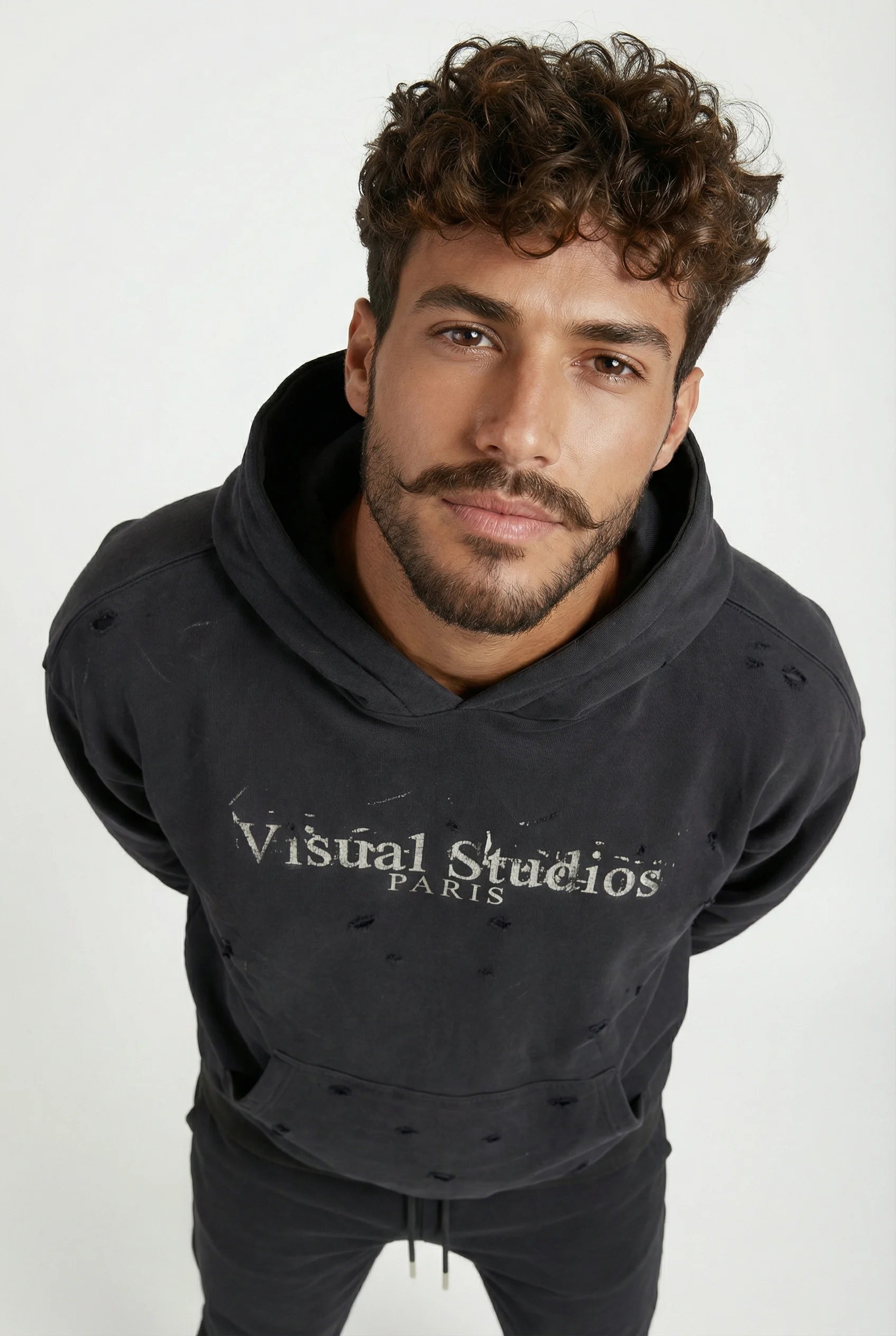 VISUAL SWEATSHIRT BRUSH